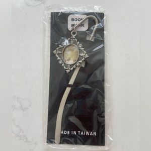 Pewter picture frame book mark